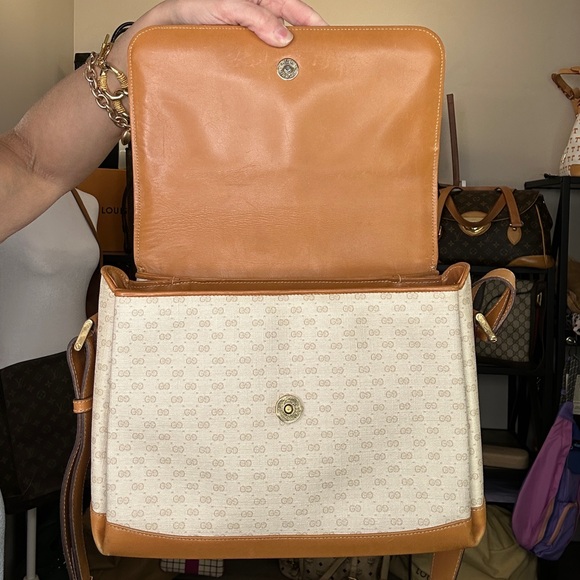Vintage Gucci Micro GG Canvas Flap Shoulder Messenger Bag Tan Leather w/ COA - Picture 7 of 11